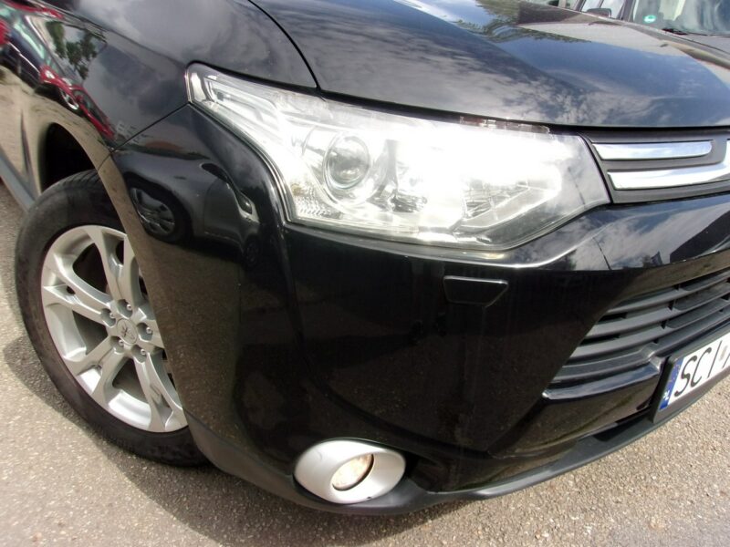 Mitsubishi Outlander 7-Osób 2.2 DI-D Instyle ClearTec 4WD III (2012-)