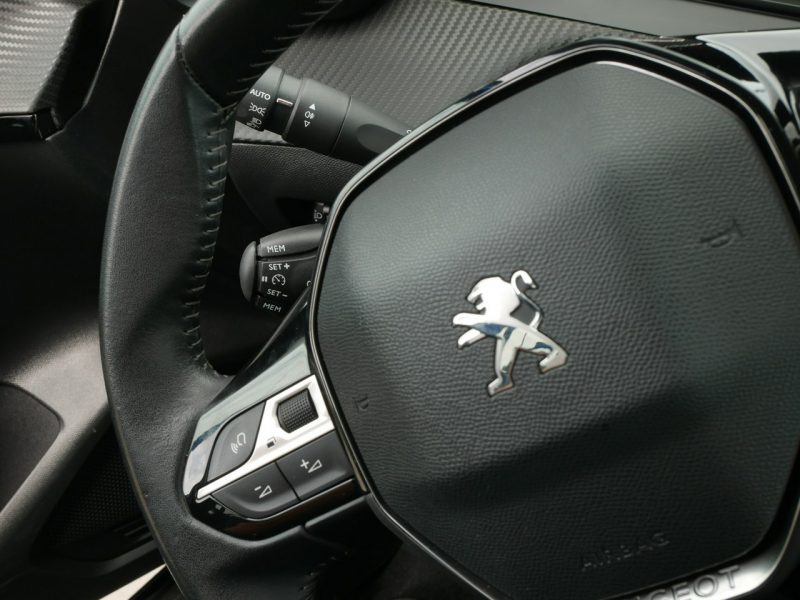 Peugeot 208 1.5 HDI 102KM [Eu6] -Full LED -Klimatr -Bardzo zadbany -Zobacz II (2019 -)
