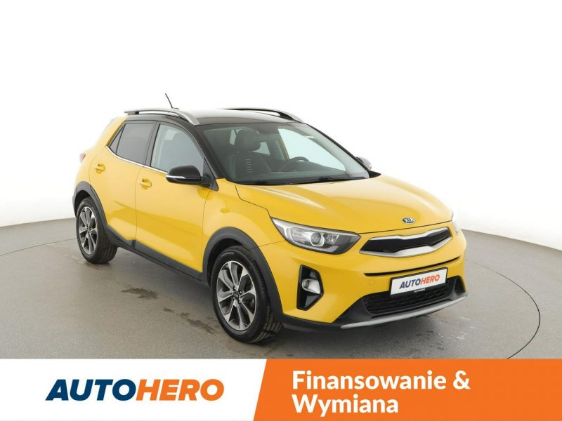 Kia Stonic PDC hak navi klima bluetooth tempomat