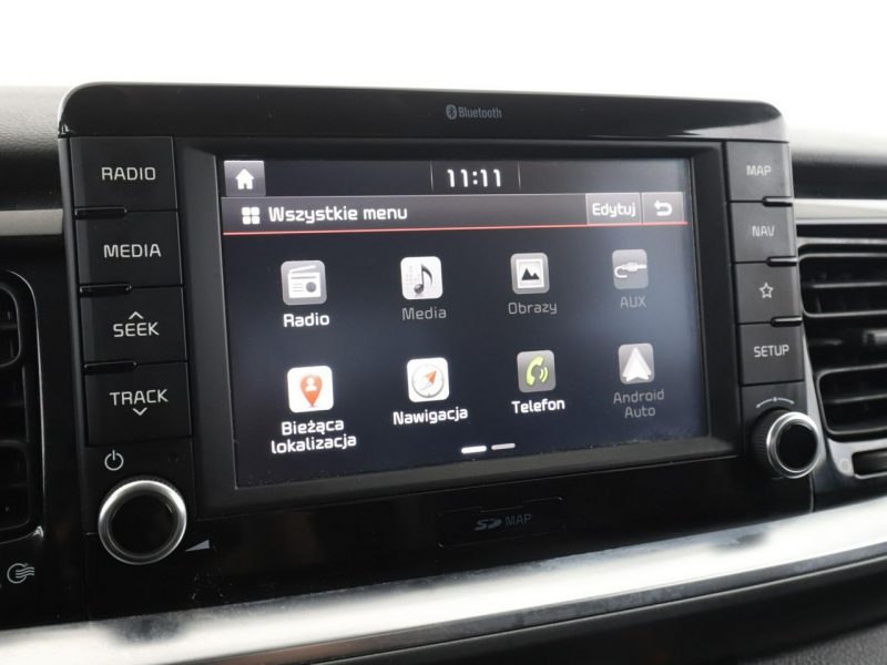 Kia Stonic PDC hak navi klima bluetooth tempomat