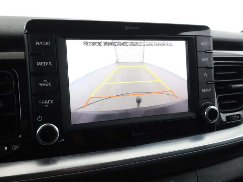 Kia Stonic PDC hak navi klima bluetooth tempomat