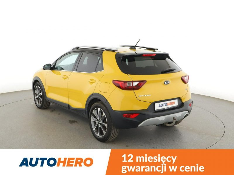 Kia Stonic PDC hak navi klima bluetooth tempomat