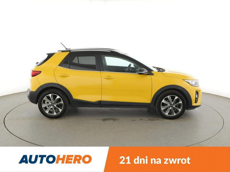 Kia Stonic PDC hak navi klima bluetooth tempomat