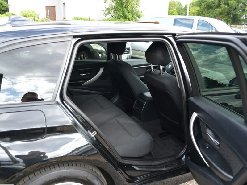BMW 318 Klimatyzacja*Nawigacja*Zadbany*El. Klapa*KeyLessGo F30/F31 (2012-)