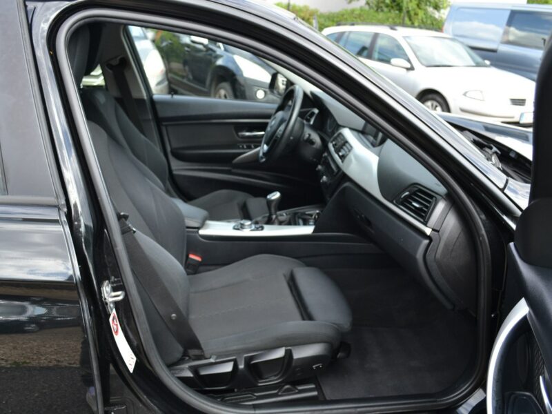 BMW 318 Klimatyzacja*Nawigacja*Zadbany*El. Klapa*KeyLessGo F30/F31 (2012-)