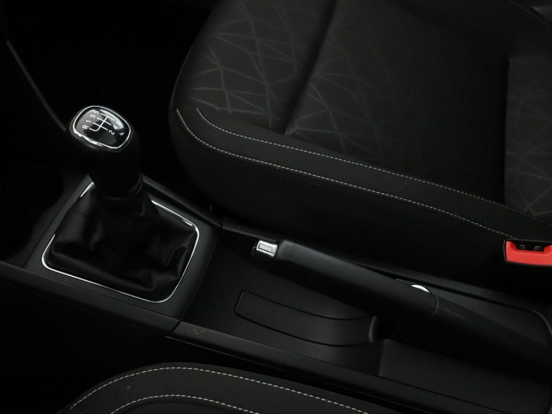 Škoda RAPID Panorama grzane fotele PDC klima navi bluetooth