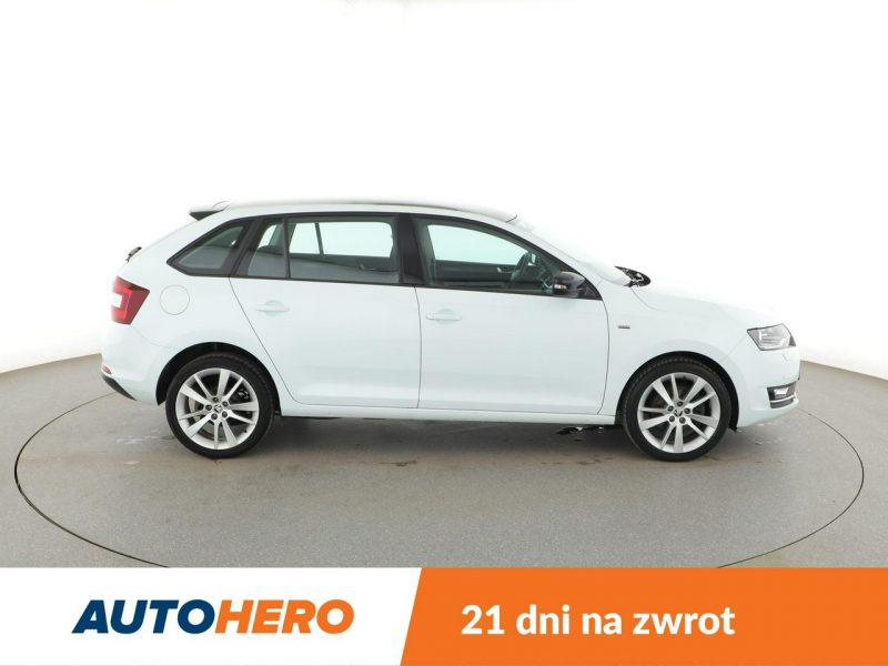 Škoda RAPID Panorama grzane fotele PDC klima navi bluetooth