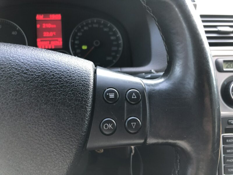 Volkswagen Touran LIFT 2009r UNITED 2.0 TDI 140KM Automat Bi-Xenon Navi Hak DSG Zarejest I (2003-2010)