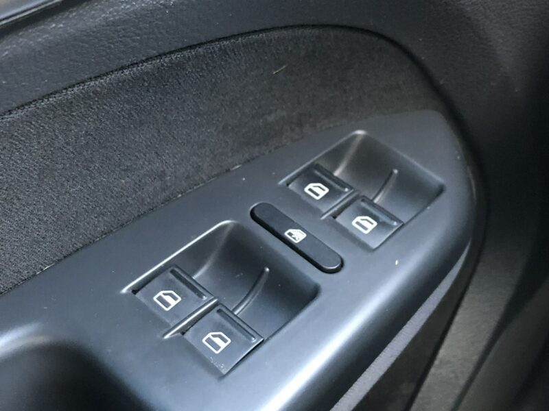 Volkswagen Touran LIFT 2009r UNITED 2.0 TDI 140KM Automat Bi-Xenon Navi Hak DSG Zarejest I (2003-2010)