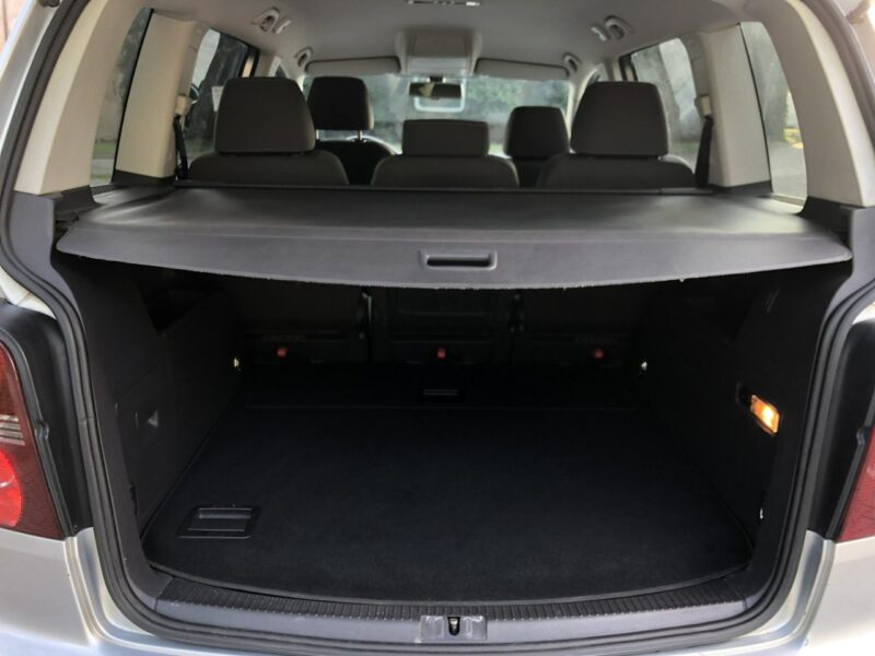 Volkswagen Touran LIFT 2009r UNITED 2.0 TDI 140KM Automat Bi-Xenon Navi Hak DSG Zarejest I (2003-2010)