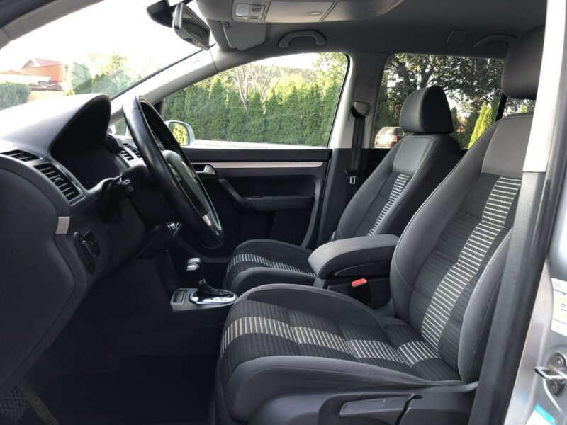 Volkswagen Touran LIFT 2009r UNITED 2.0 TDI 140KM Automat Bi-Xenon Navi Hak DSG Zarejest I (2003-2010)