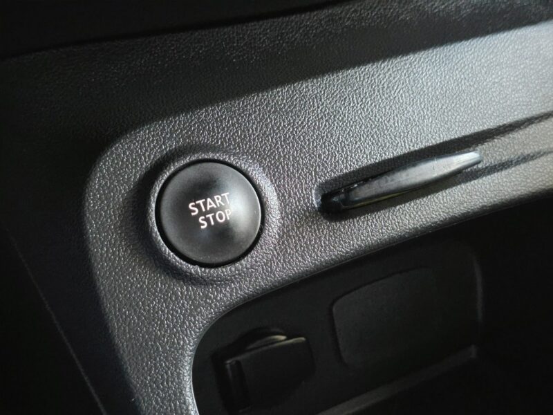 Renault Captur 0,9 TCe 90 KM Limited I (2013-2019)