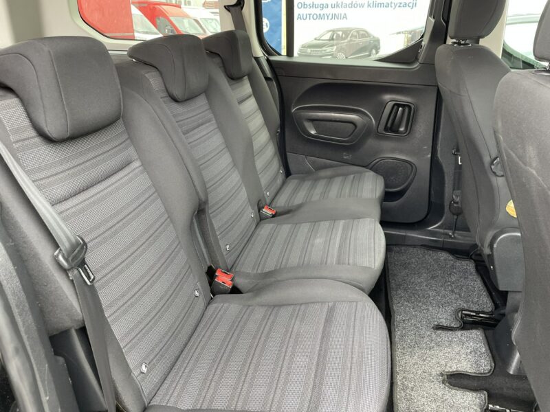 Opel Combo Life Combo Life Maxi Niepełnosprawnych inwalida rampa PFRON Model 2020 2018-