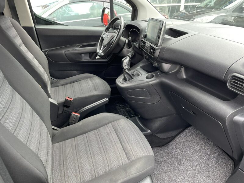 Opel Combo Life Combo Life Maxi Niepełnosprawnych inwalida rampa PFRON Model 2020 2018-