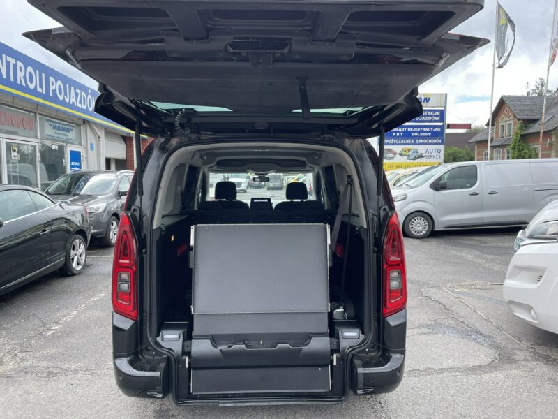 Opel Combo Life Combo Life Maxi Niepełnosprawnych inwalida rampa PFRON Model 2020 2018-