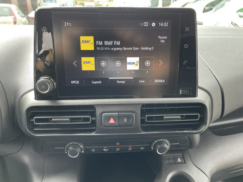 Opel Combo Life Combo Life Maxi Niepełnosprawnych inwalida rampa PFRON Model 2020 2018-