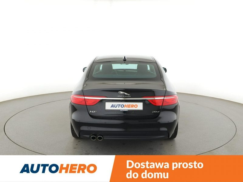 Jaguar XF GRATIS! Pakiet Serwisowy o wartości 800 zł! X260 (2015-)