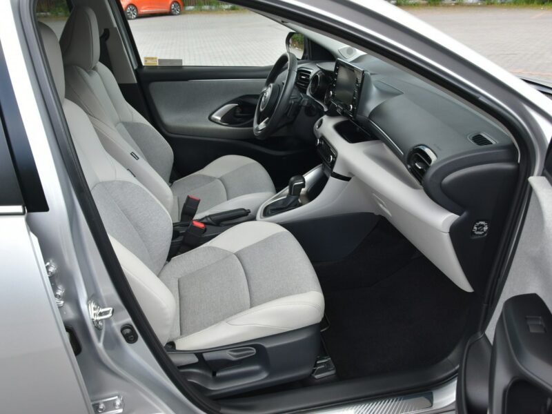 Toyota Yaris Executive 1.5 BENZYNA 125KM AUTOMAT 2022r. Polski SALON Skóra Virtual IV (2020-)