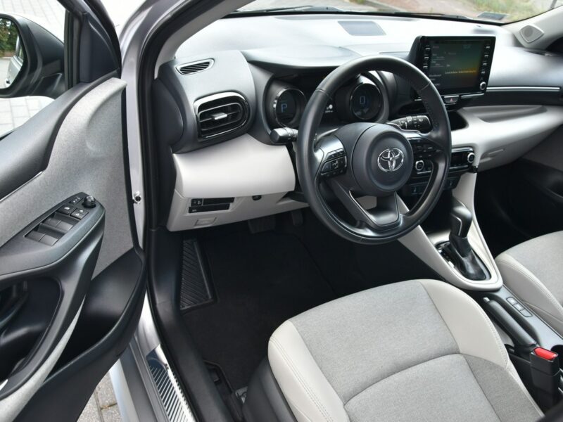 Toyota Yaris Executive 1.5 BENZYNA 125KM AUTOMAT 2022r. Polski SALON Skóra Virtual IV (2020-)