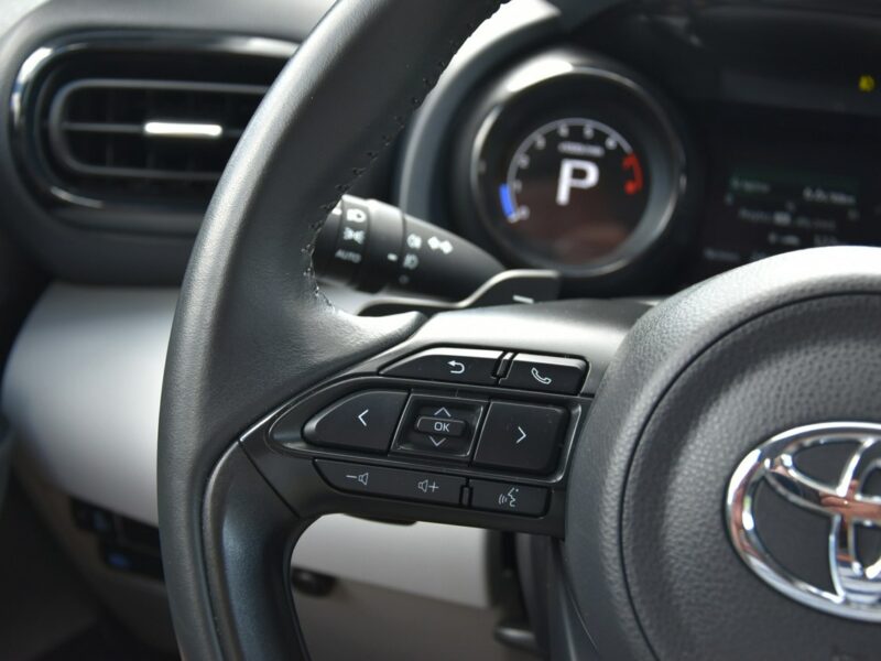 Toyota Yaris Executive 1.5 BENZYNA 125KM AUTOMAT 2022r. Polski SALON Skóra Virtual IV (2020-)