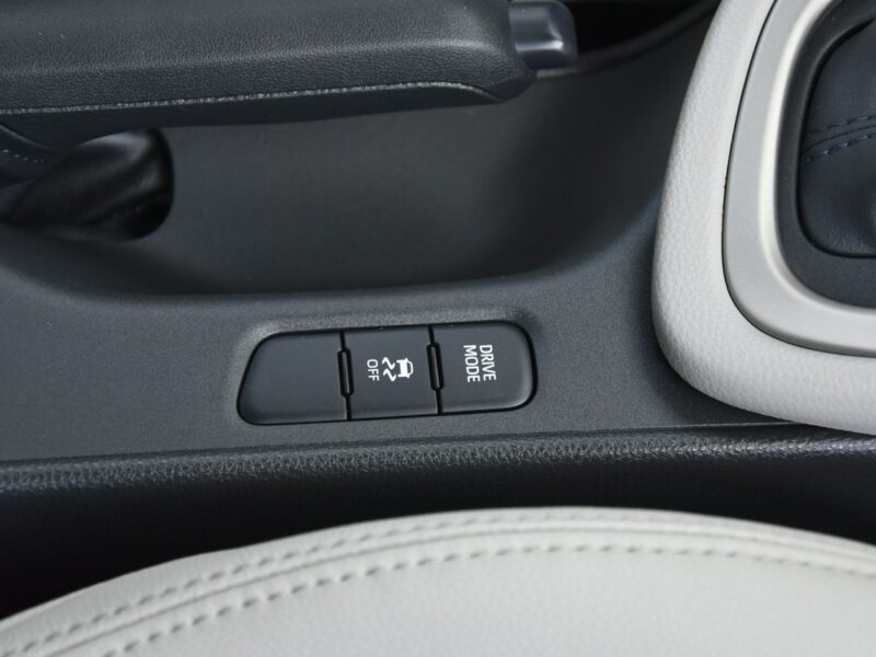 Toyota Yaris Executive 1.5 BENZYNA 125KM AUTOMAT 2022r. Polski SALON Skóra Virtual IV (2020-)