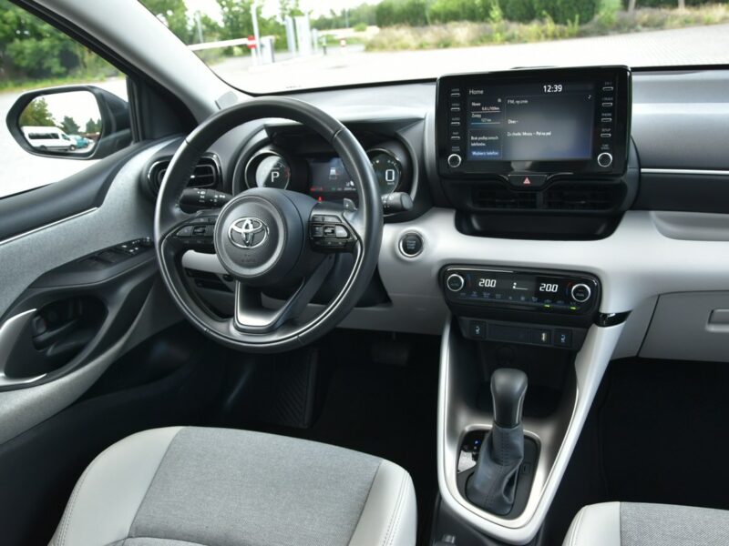 Toyota Yaris Executive 1.5 BENZYNA 125KM AUTOMAT 2022r. Polski SALON Skóra Virtual IV (2020-)