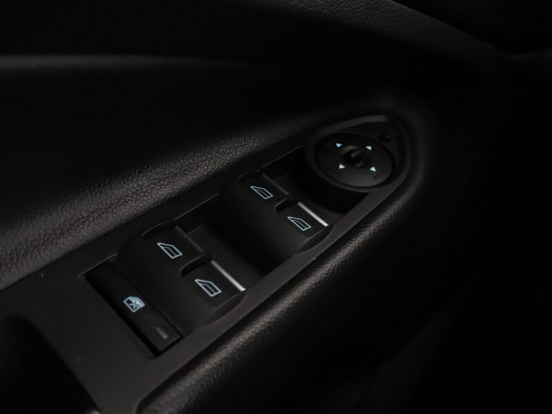 Ford Kuga Business navi PDC klima-auto tempomat II (2012-)