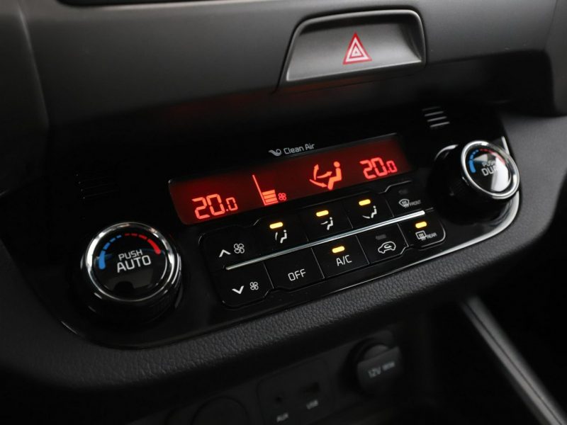 Kia Sportage Panorama Navi Kamera cofania Klimatyzacja Podgrzewane fotele Bluetooth III (2010-2015)