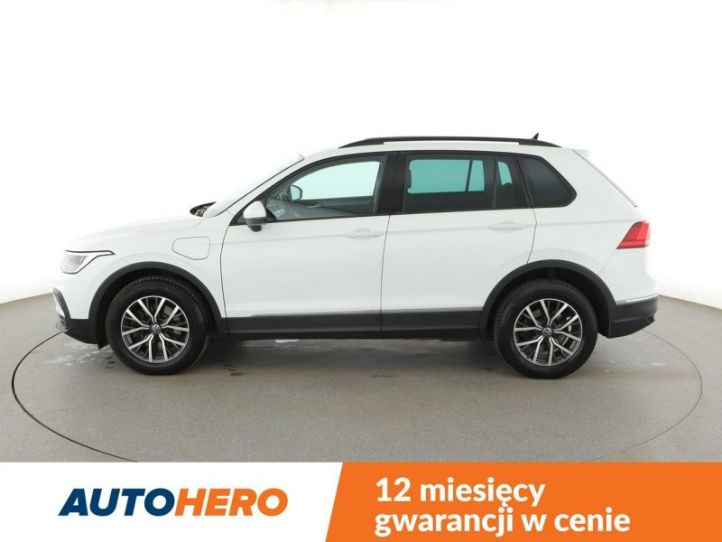 Volkswagen Tiguan hybryda plug-in virtual navi grzane fotele PDC climatronic ACC LED II (2016-2024)
