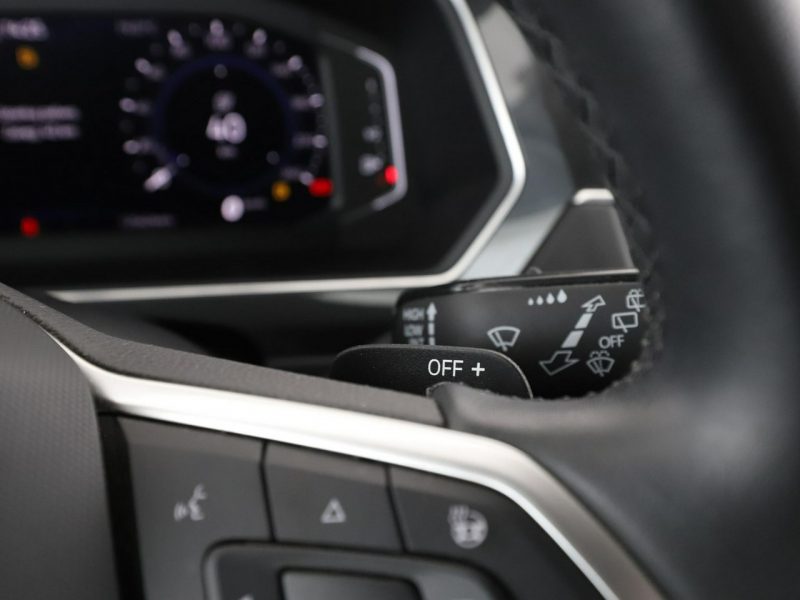 Volkswagen Tiguan hybryda plug-in virtual navi grzane fotele PDC climatronic ACC LED II (2016-2024)