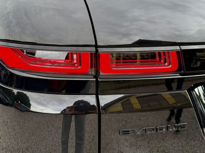 Land Rover Range Rover Evoque 4x4,Bogata wersja,Black Edition II (2019-)