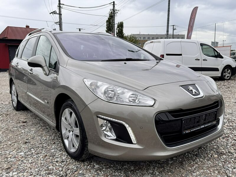 Peugeot 308 SW LIFT Panorama Navi Gwarancjad II (2011-2013)
