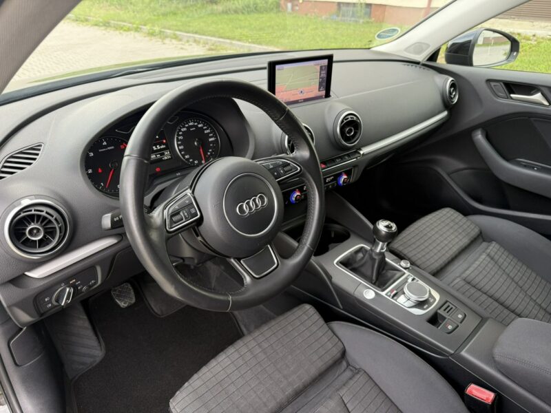 Audi A3 2.0TDI 150KM Manual Sedan BiXenon Duża Navi Kubełki PDC Super Stan 8V (2012-)