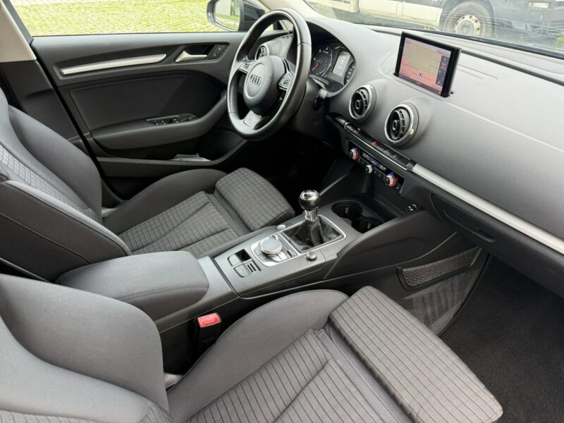 Audi A3 2.0TDI 150KM Manual Sedan BiXenon Duża Navi Kubełki PDC Super Stan 8V (2012-)