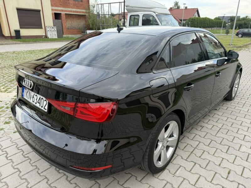 Audi A3 2.0TDI 150KM Manual Sedan BiXenon Duża Navi Kubełki PDC Super Stan 8V (2012-)