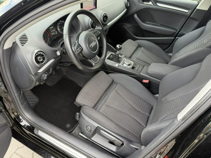 Audi A3 2.0TDI 150KM Manual Sedan BiXenon Duża Navi Kubełki PDC Super Stan 8V (2012-)