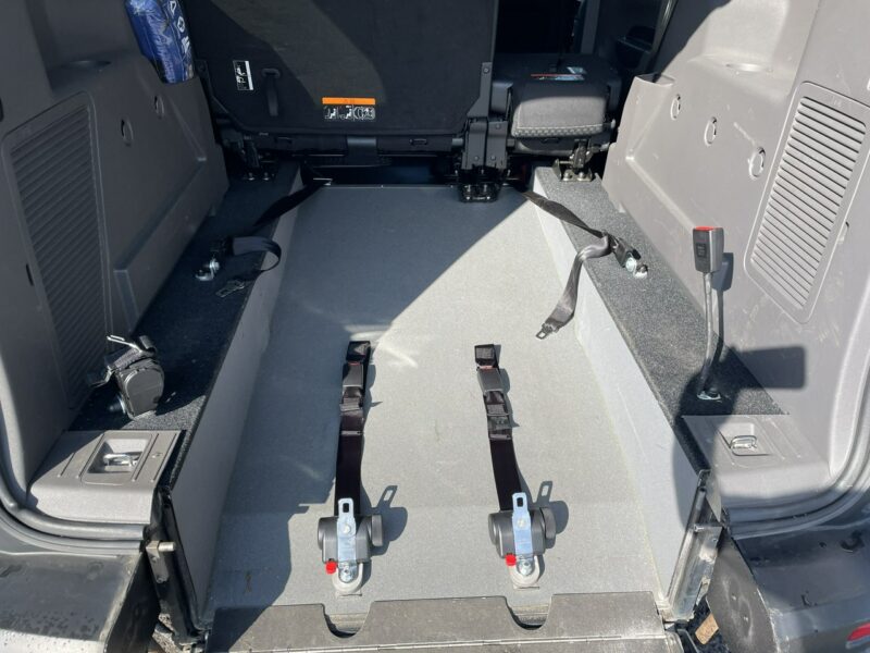 Ford Tourneo Connect Connect dla niepełnosprawnych Rampa Inwalida PFRON Model 2021 II (2013-2022)