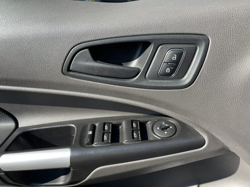Ford Tourneo Connect Connect dla niepełnosprawnych Rampa Inwalida PFRON Model 2021 II (2013-2022)