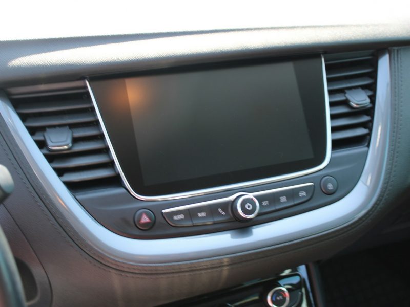 Opel Grandland X 1.6 Turbo Elegance Bussines Pack Automat