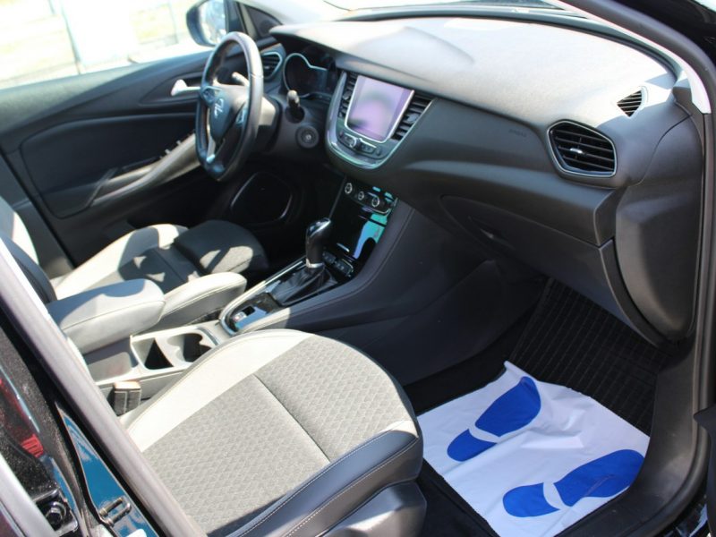 Opel Grandland X 1.6 Turbo Elegance Bussines Pack Automat