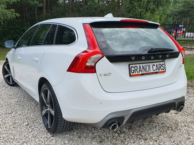 Volvo V60 2.0 D4 190KM # rDesign # Automat # NAVI # BiXenon # Skóra # Alkantara I (2010-2018)