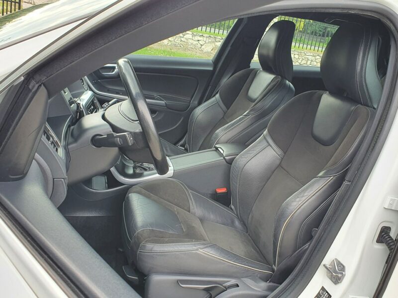 Volvo V60 2.0 D4 190KM # rDesign # Automat # NAVI # BiXenon # Skóra # Alkantara I (2010-2018)
