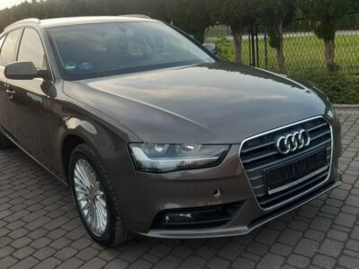 Audi A4 Audi A4 2.0 TFSI E85 Ambiente B8 (2007-2015)