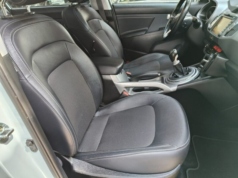 Kia Sportage 2.0 166KM Panorama,Kamera,Hands Free,Navi, Xenon,Grzane Fotele/Kierown III (2010-2015)