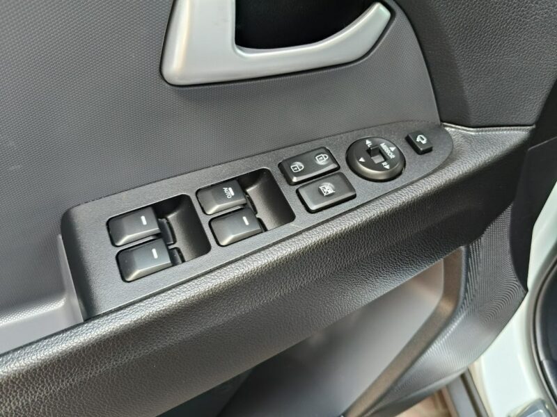 Kia Sportage 2.0 166KM Panorama,Kamera,Hands Free,Navi, Xenon,Grzane Fotele/Kierown III (2010-2015)