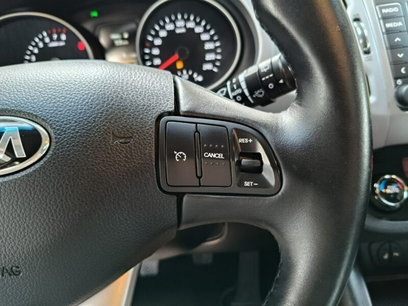 Kia Sportage 2.0 166KM Panorama,Kamera,Hands Free,Navi, Xenon,Grzane Fotele/Kierown III (2010-2015)