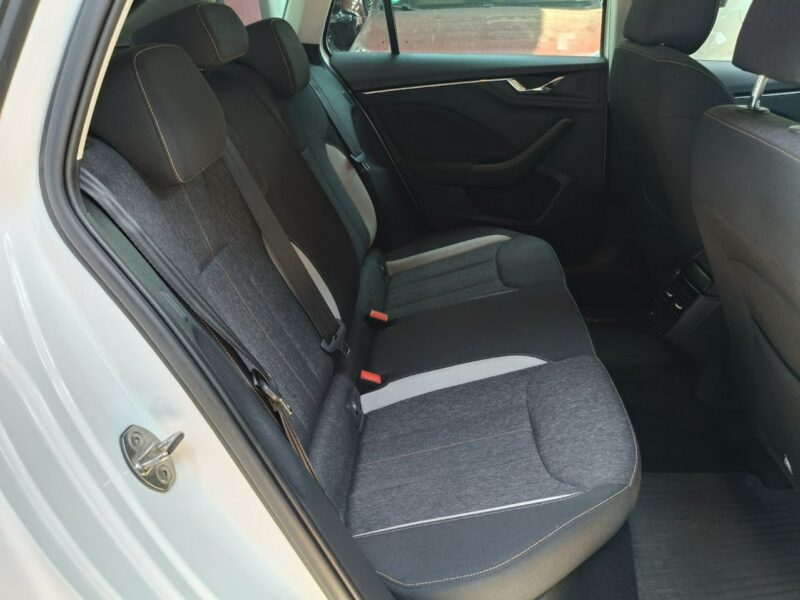 Škoda Scala 1.5 150KM Style,Kamera,Parktronik,GrzaneFotele,HandsFree,Android/Apple