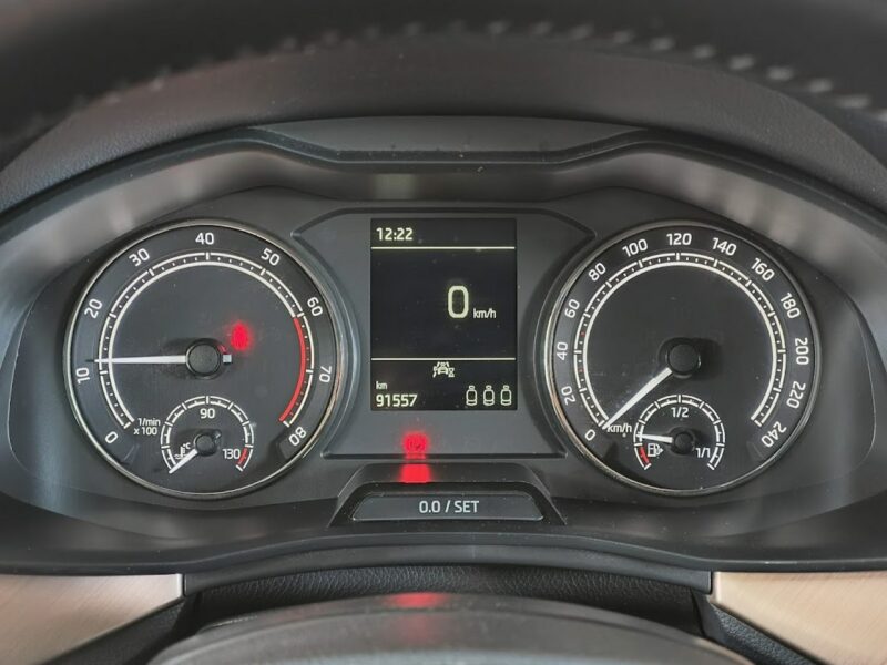 Škoda Scala 1.5 150KM Style,Kamera,Parktronik,GrzaneFotele,HandsFree,Android/Apple