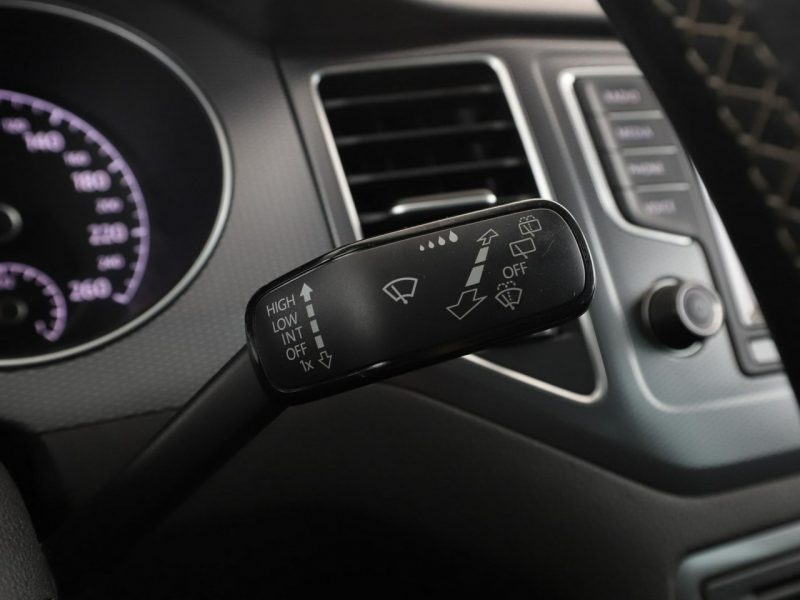 Volkswagen Golf Sportsvan Lounge navi PDC tempomat climatronic grzane fotele I (2014-)
