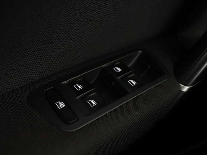 Volkswagen Golf Sportsvan Lounge navi PDC tempomat climatronic grzane fotele I (2014-)